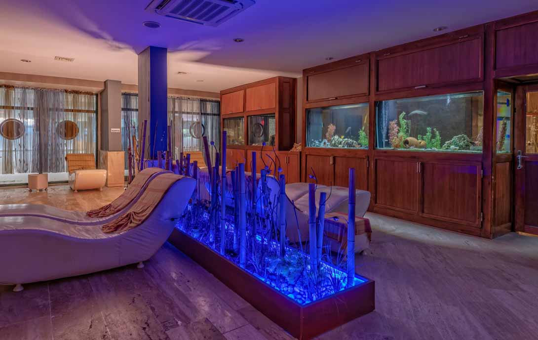 cheap resort hotels to Spend holiday with family