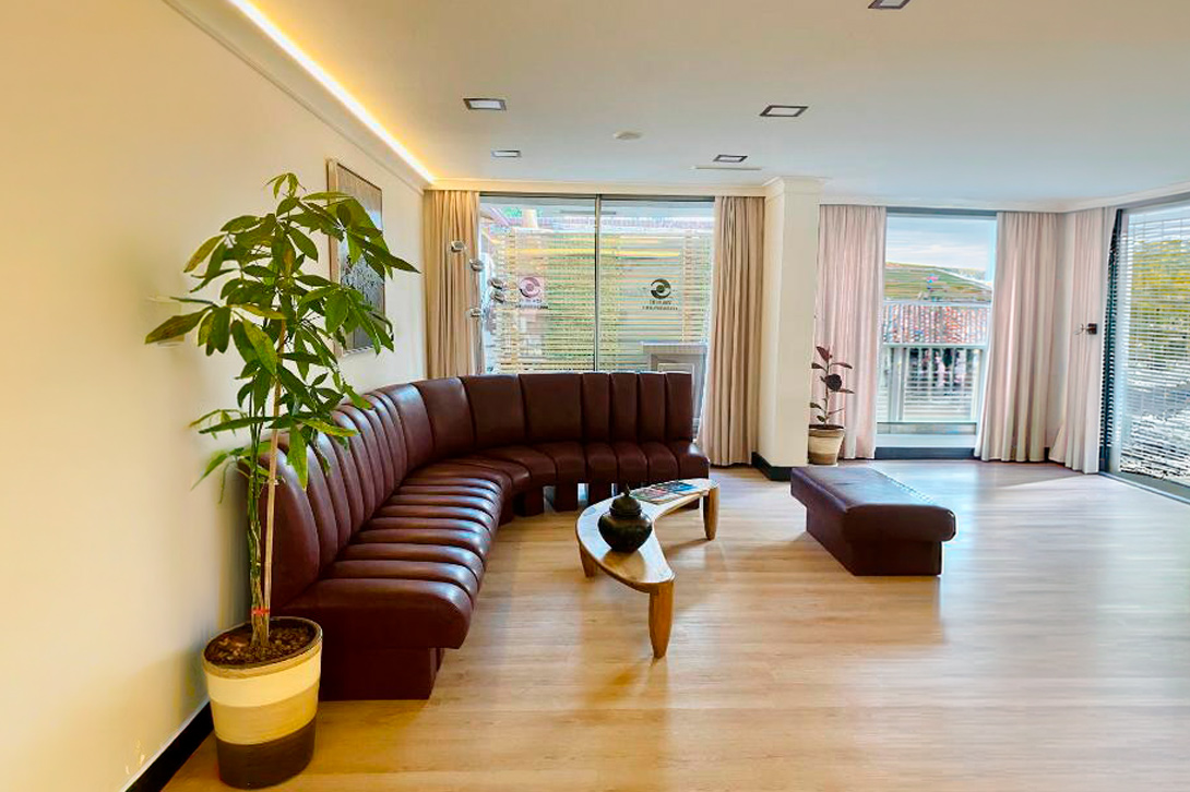 cheap resort hotels to Spend holiday with family