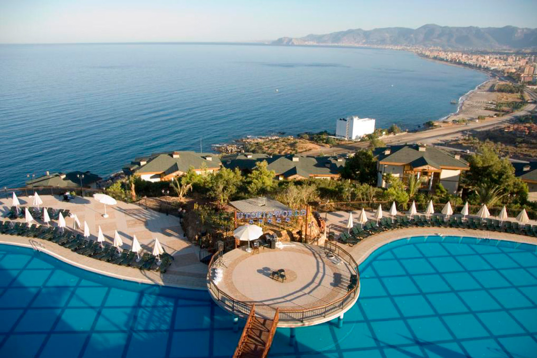 cheap resort hotels to Spend holiday with family