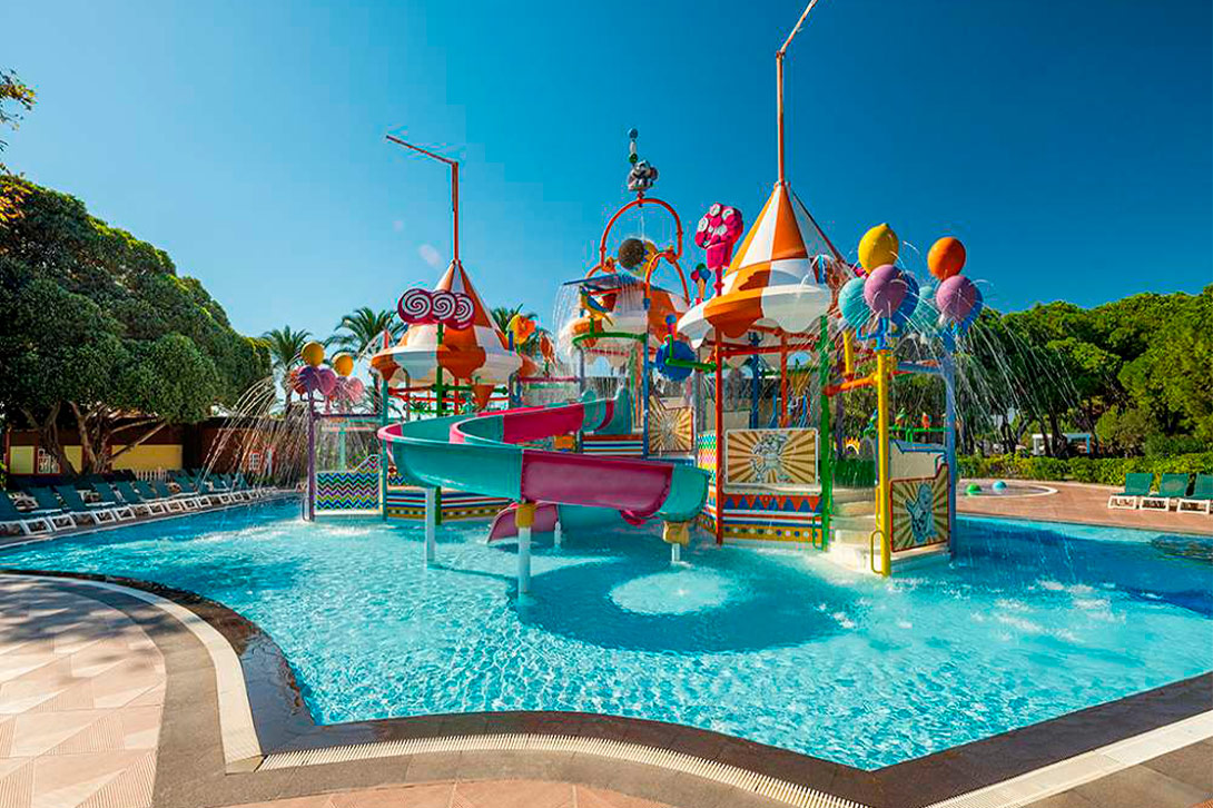 cheap resort hotels to Spend holiday with family