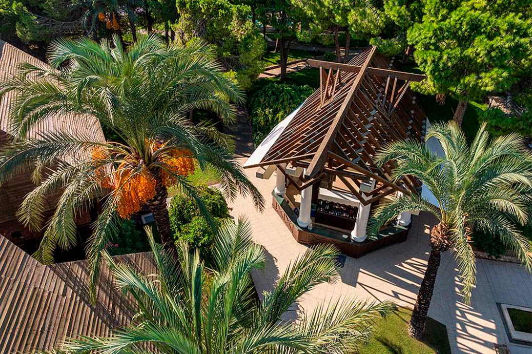 cheap resort hotels to Spend holiday with family
