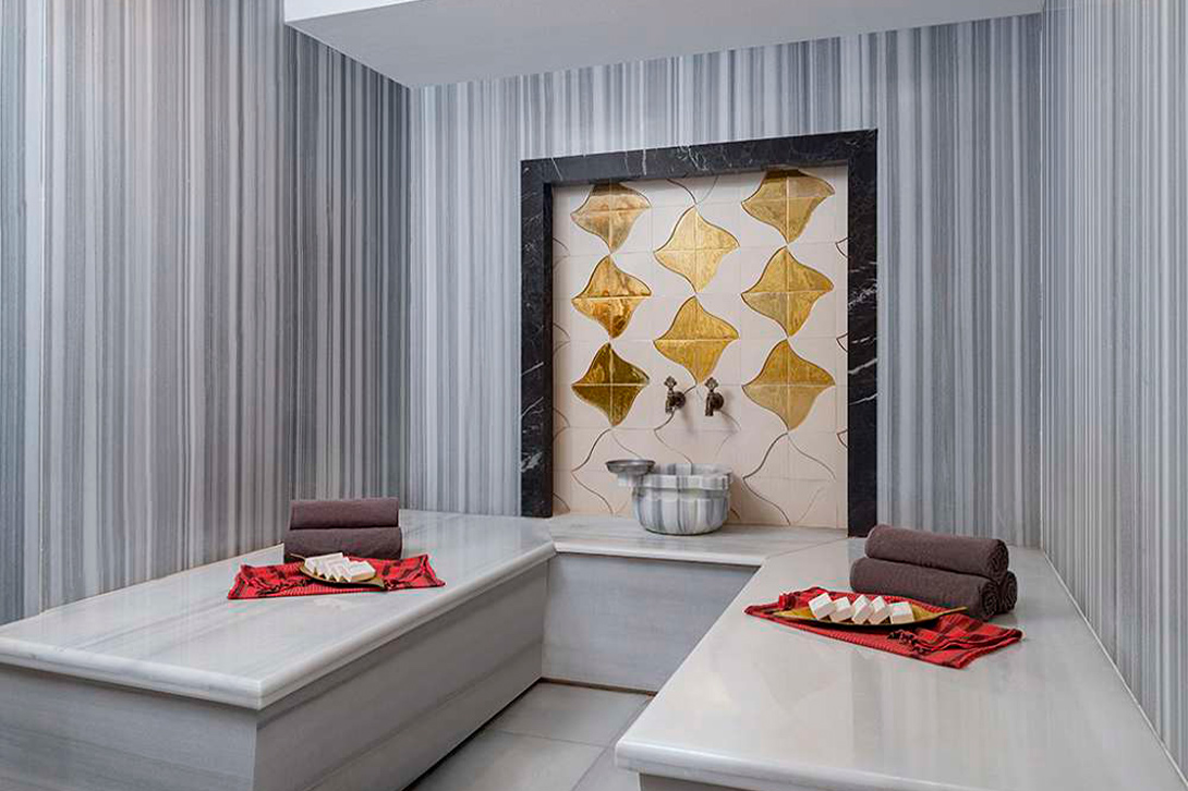 cheap resort hotels to Spend holiday with family