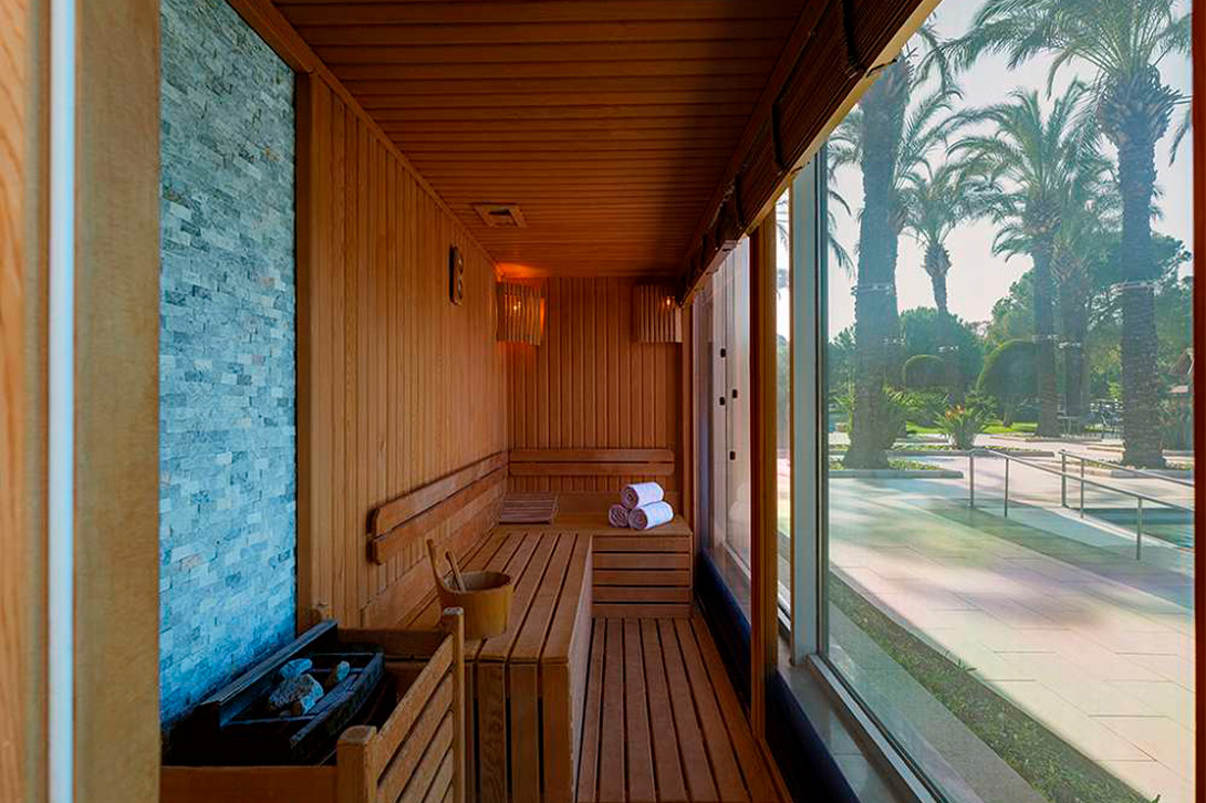 cheap resort hotels to Spend holiday with family