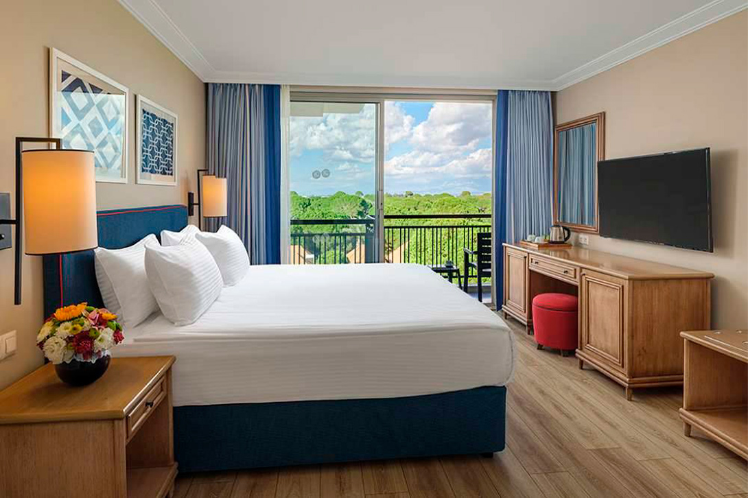 cheap resort hotels to Spend holiday with family