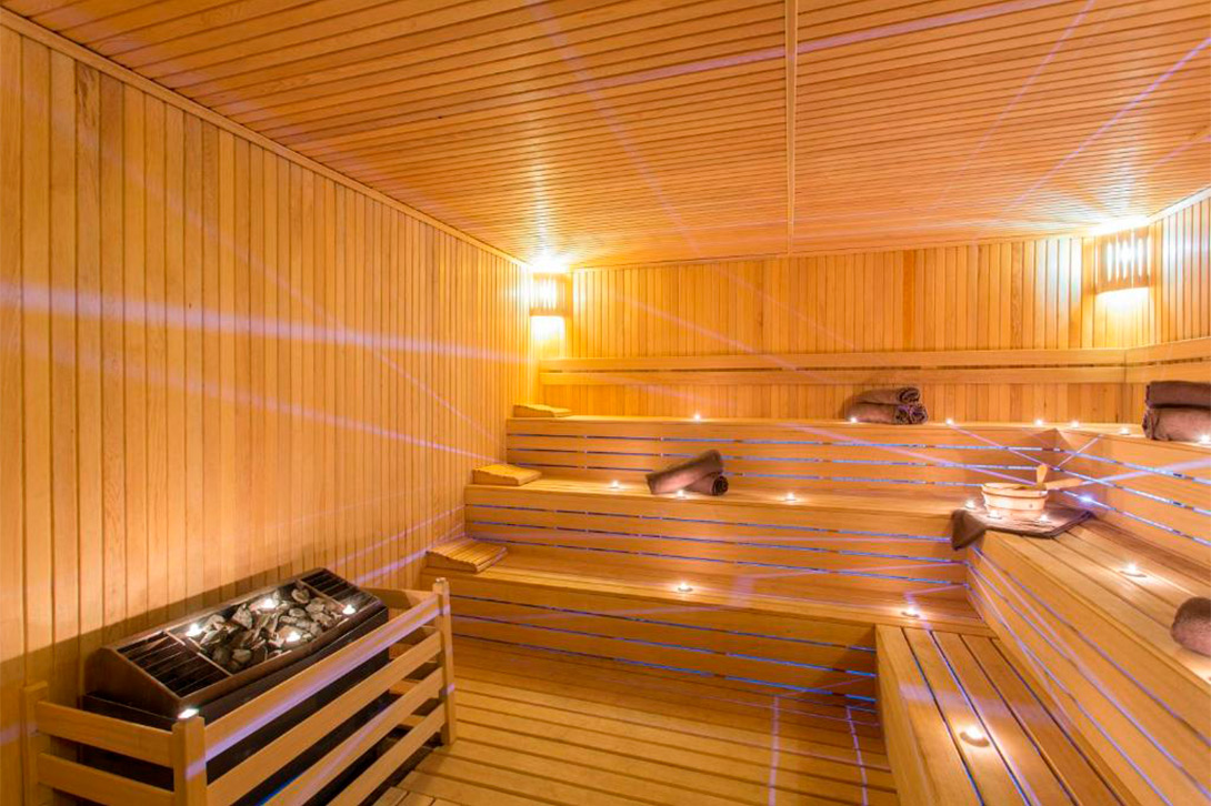 cheap resort hotels to Spend holiday with family