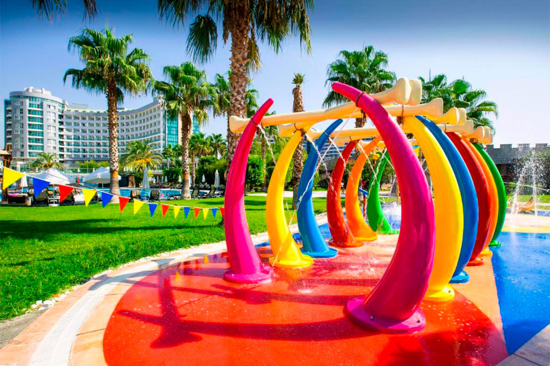 cheap resort hotels to Spend holiday with family