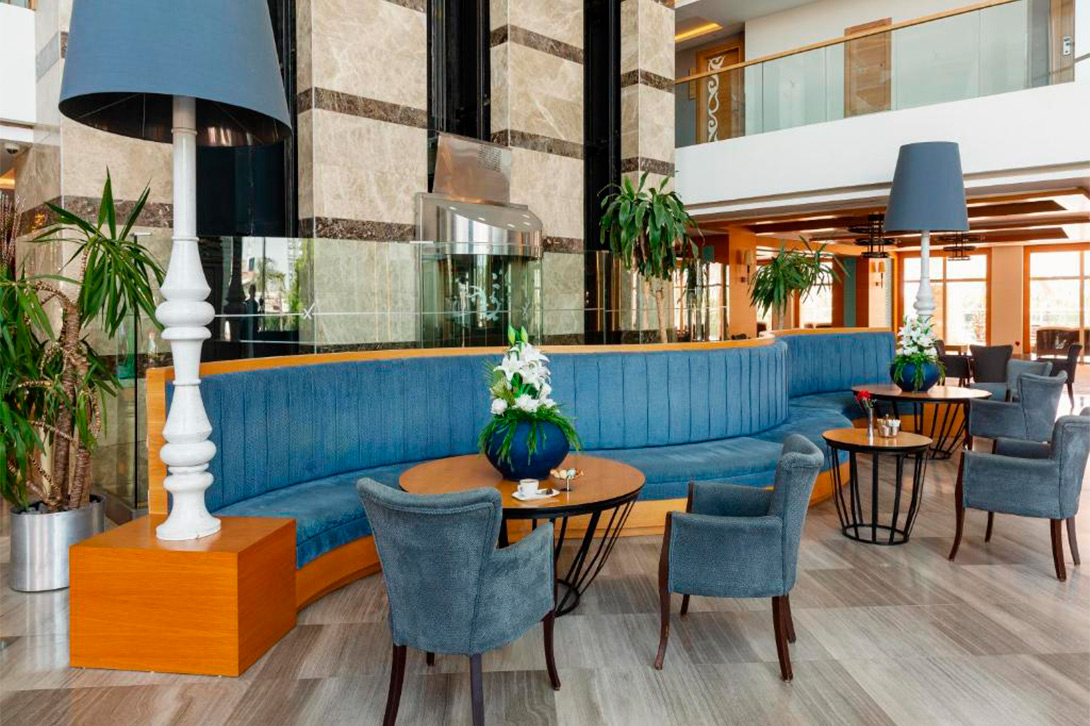 cheap resort hotels to Spend holiday with family