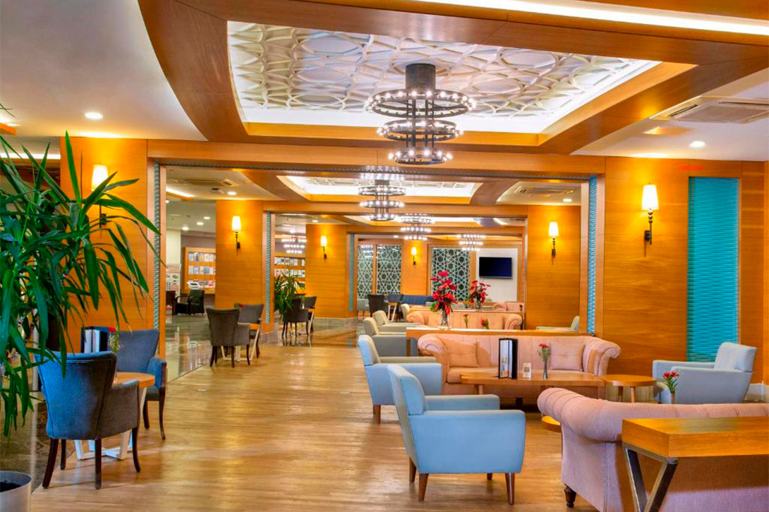 cheap resort hotels to Spend holiday with family