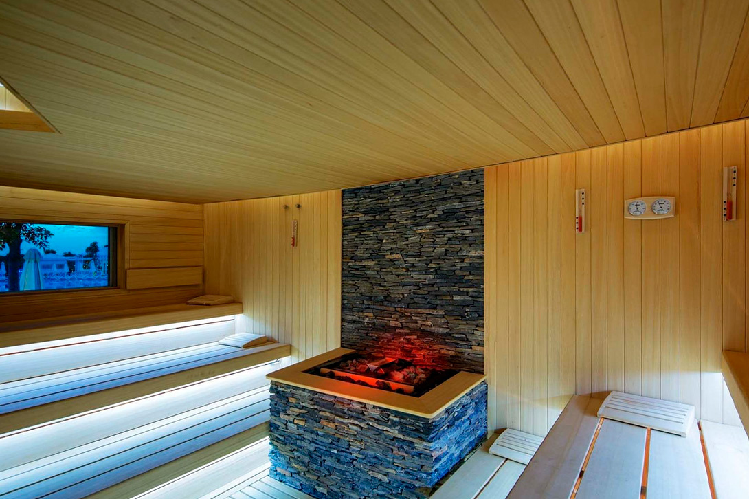 cheap resort hotels to Spend holiday with family