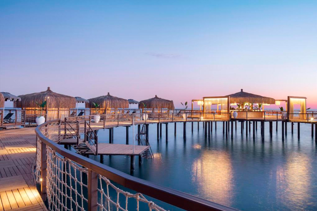 cheap resort hotels to Spend holiday with family