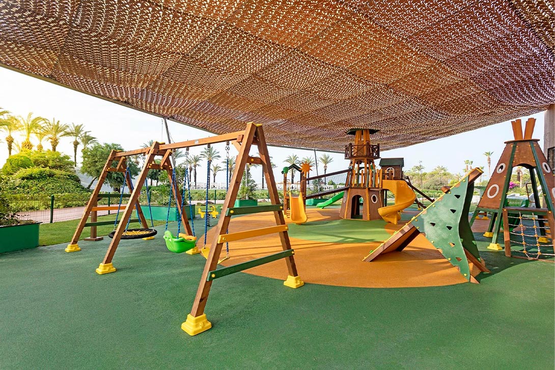 cheap resort hotels to Spend holiday with family