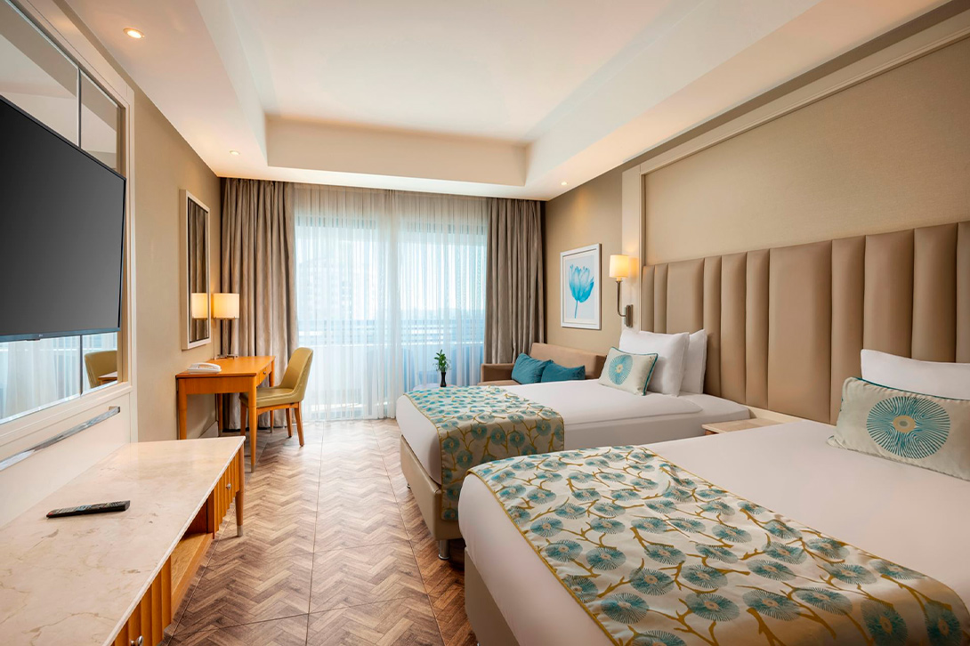cheap resort hotels to Spend holiday with family