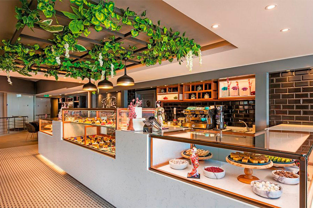 cheap resort hotels to Spend holiday with family