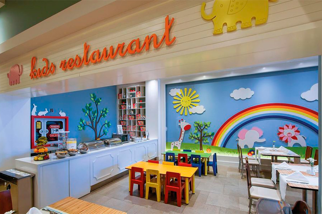 cheap resort hotels to Spend holiday with family