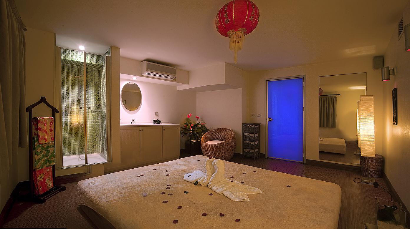 cheap resort hotels to Spend holiday with family