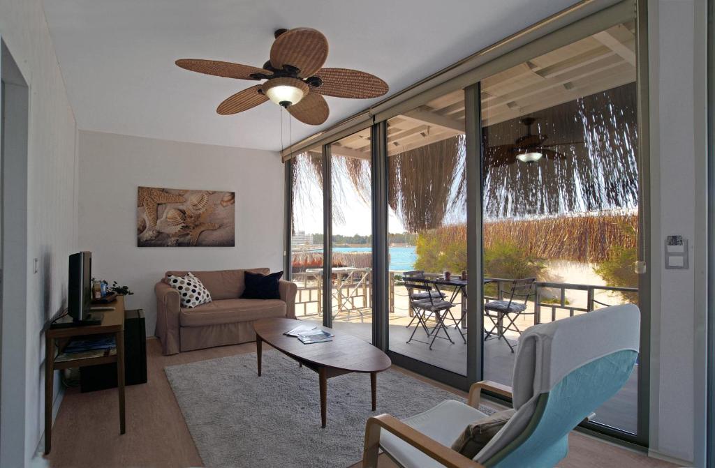 cheap resort hotels to Spend holiday with family