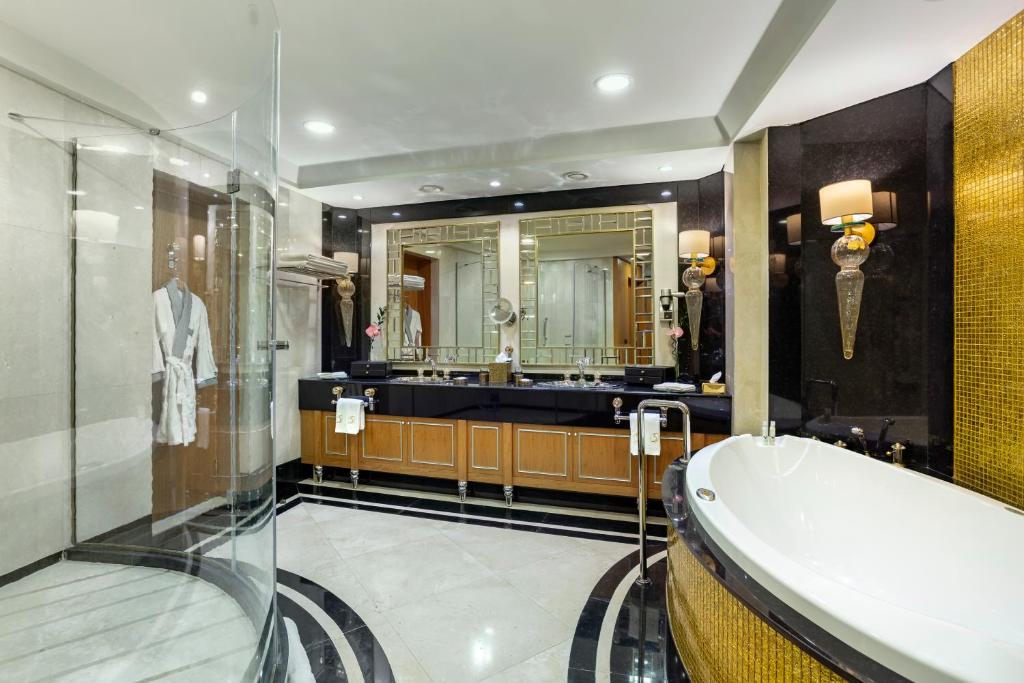 cheap resort hotels in Turkey to Spend holiday with family