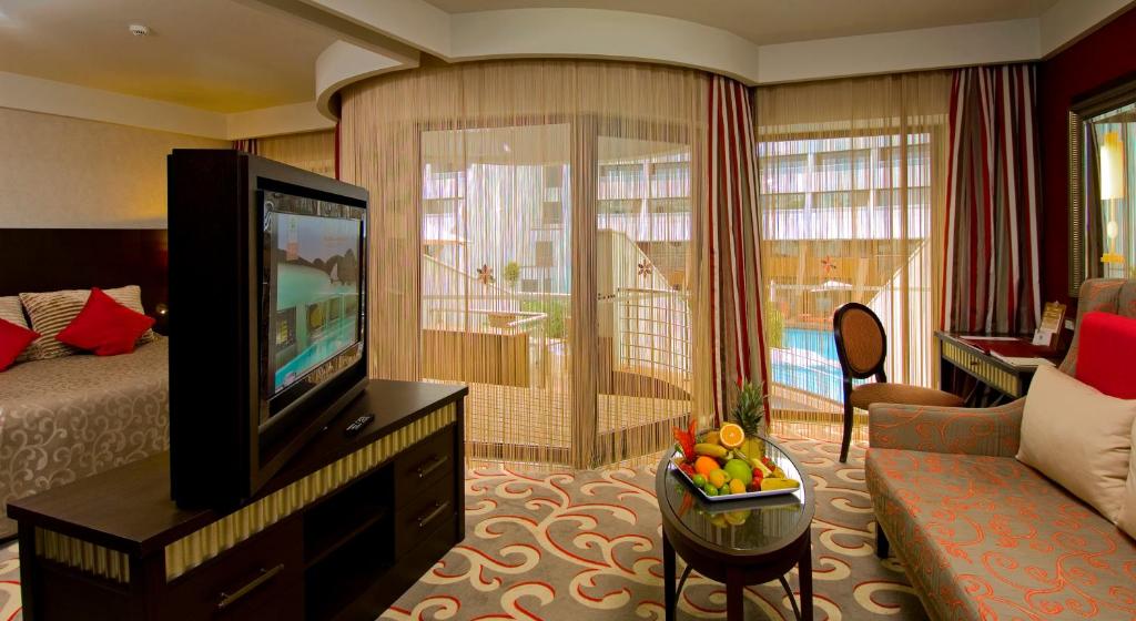 cheap resort hotels to Spend holiday with family