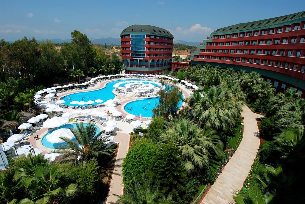 cheap resort hotels in Turkey to Spend holiday with family