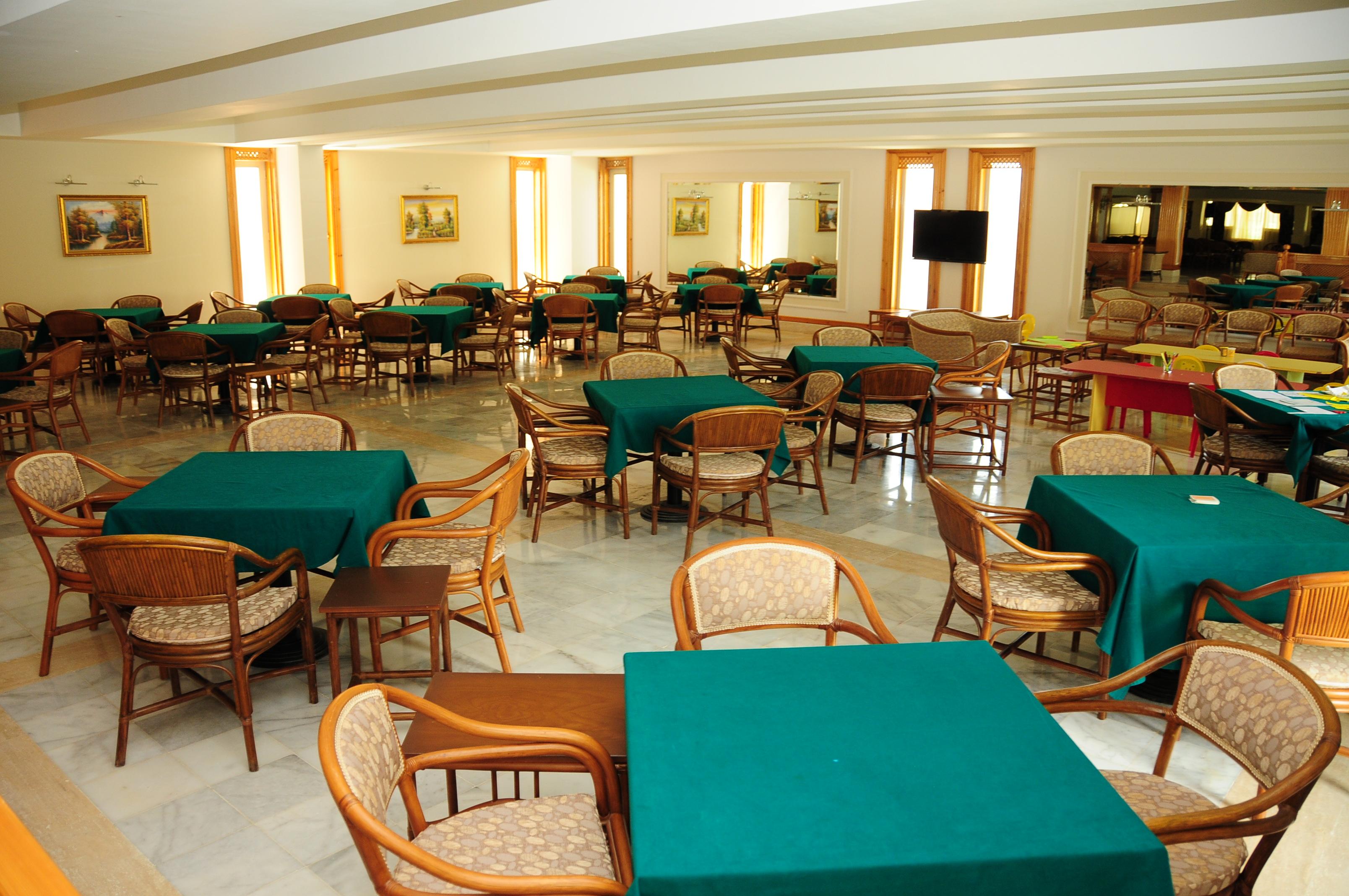 cheap resort hotels to Spend holiday with family