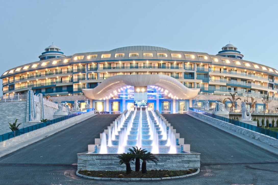 Sueno Hotels Deluxe Belek Antalya Entrance
