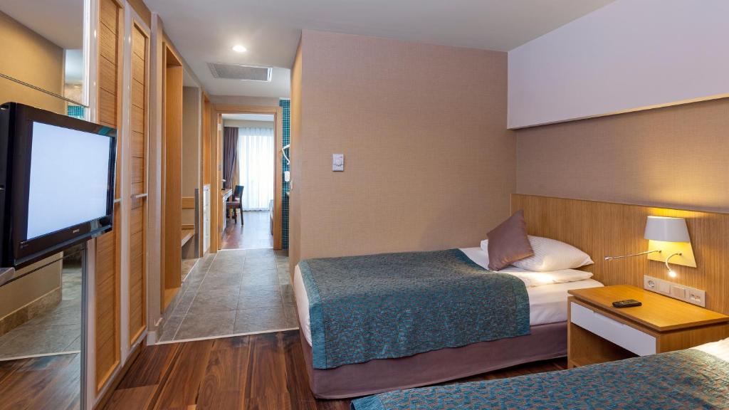 cheap resort hotels in Turkey to Spend holiday with family