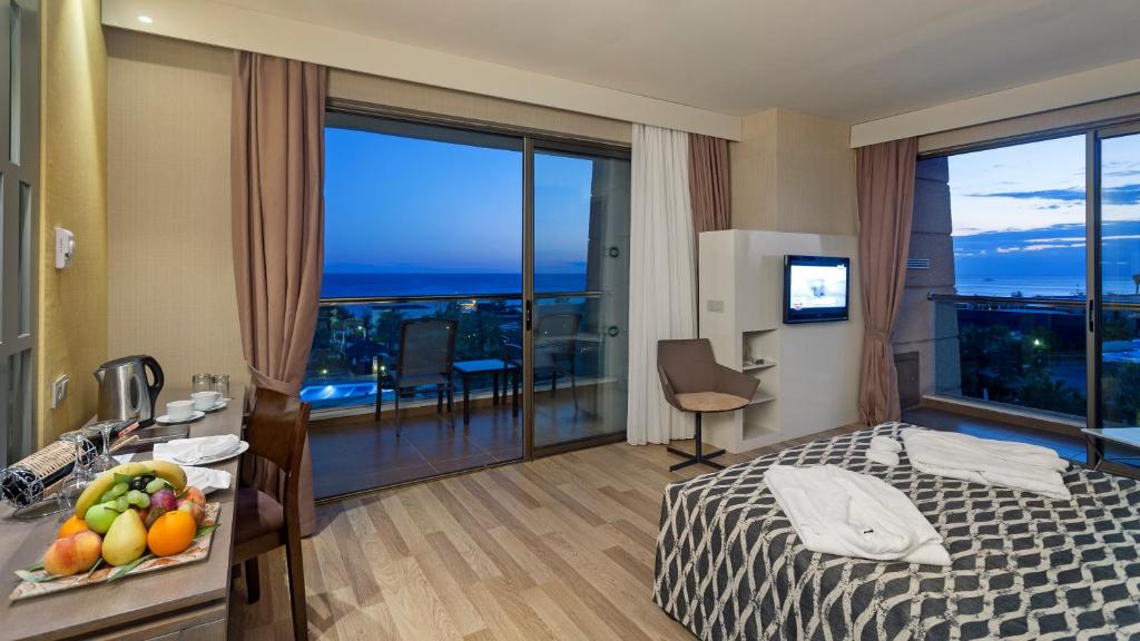 cheap resort hotels in Turkey to Spend holiday with family