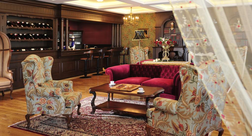 cheap resort hotels to Spend holiday with family