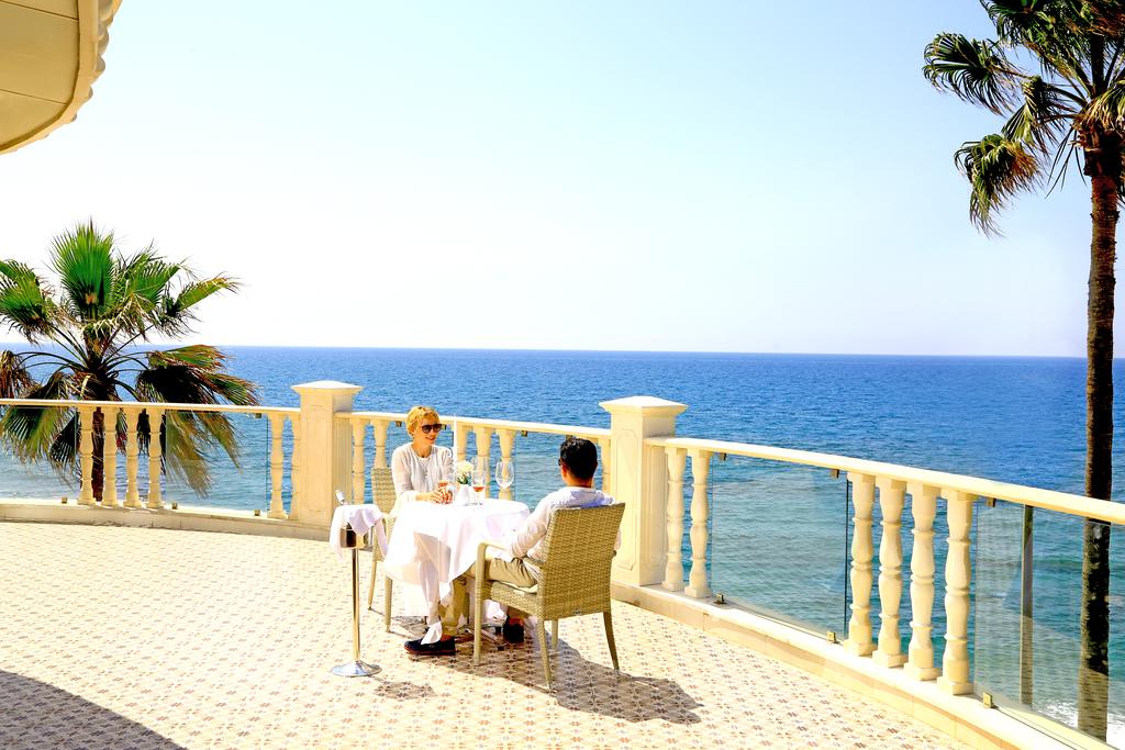 cheap resort hotels to Spend holiday with family