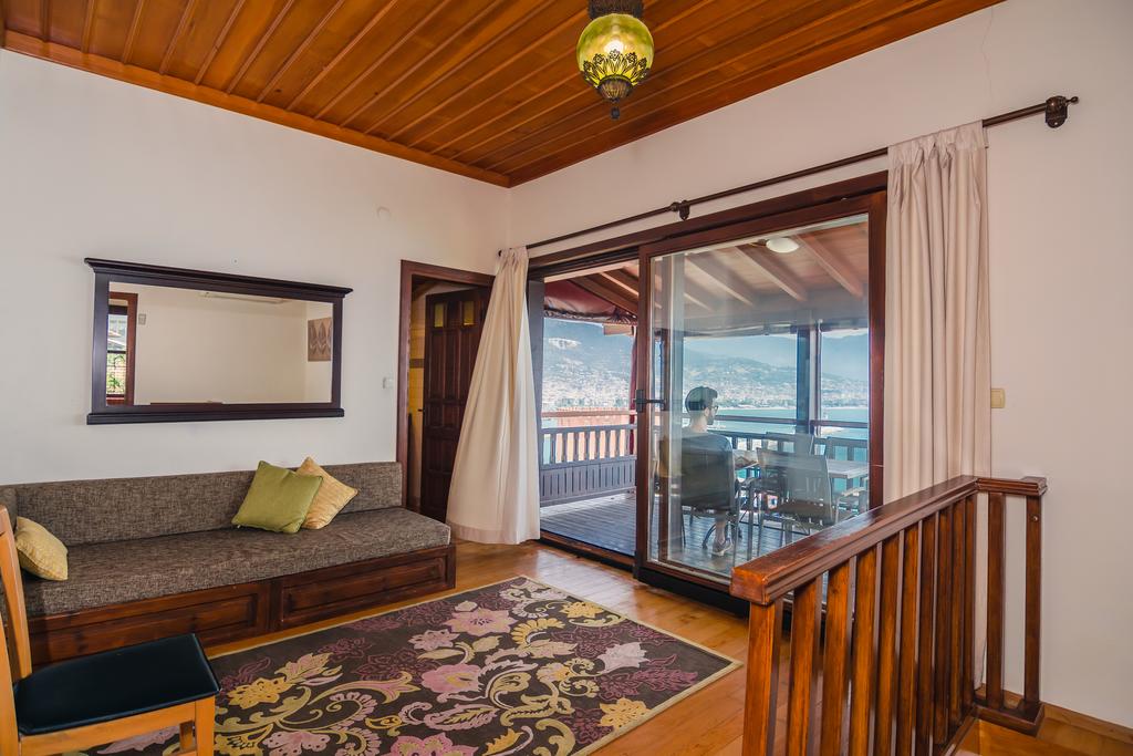 cheap resort hotels to Spend holiday with family