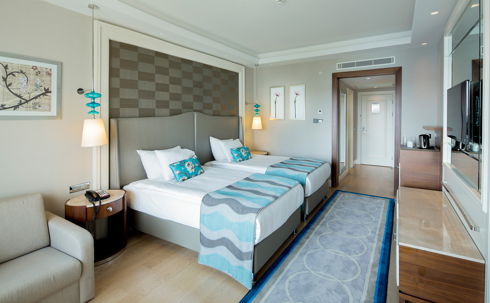 cheap resort hotels in Turkey to Spend holiday with family