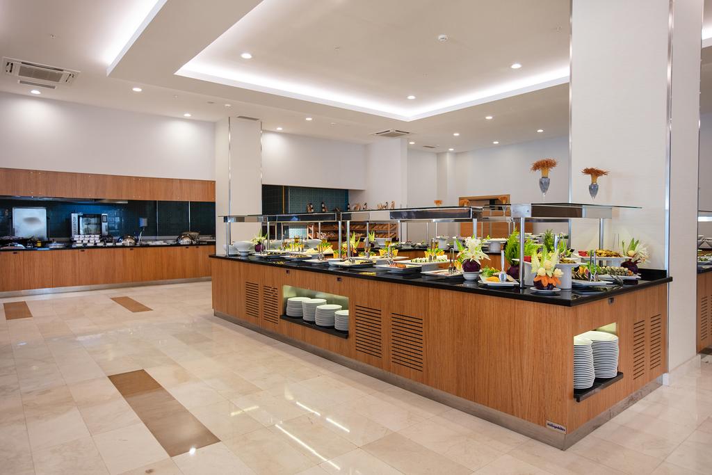 cheap resort hotels to Spend holiday with family