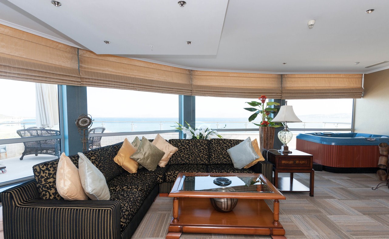 cheap resort hotels to Spend holiday with family