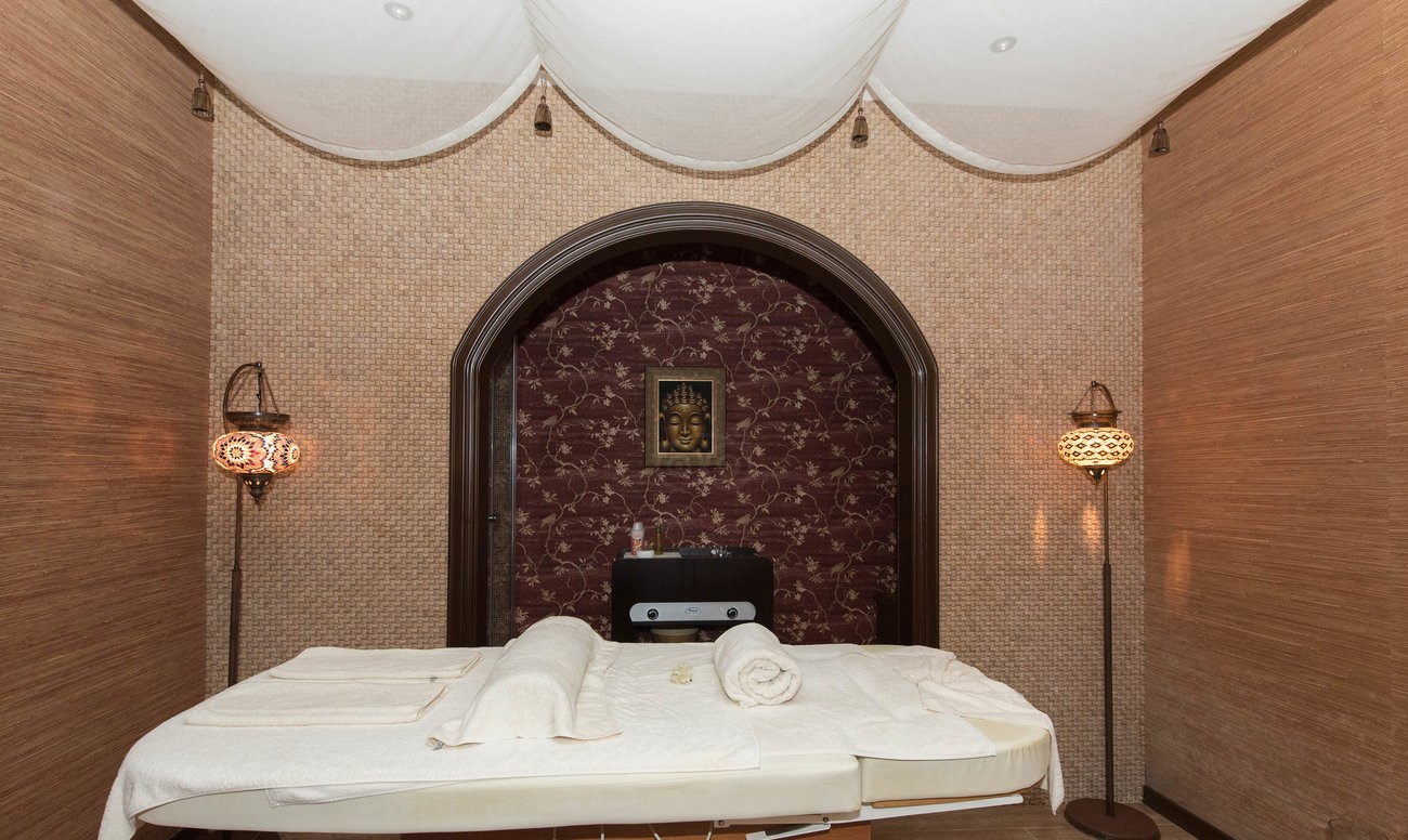 cheap resort hotels to Spend holiday with family