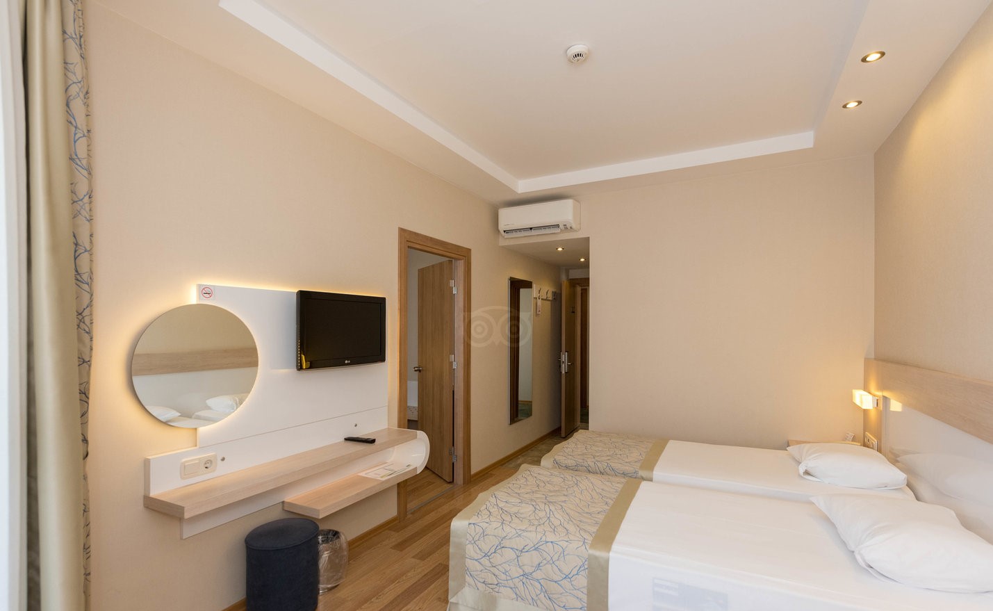 cheap resort hotels to Spend holiday with family