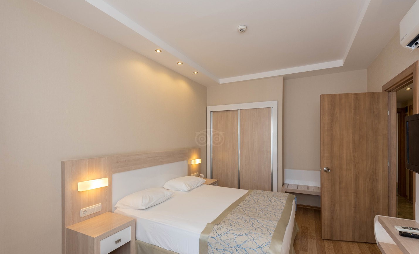 cheap resort hotels to Spend holiday with family