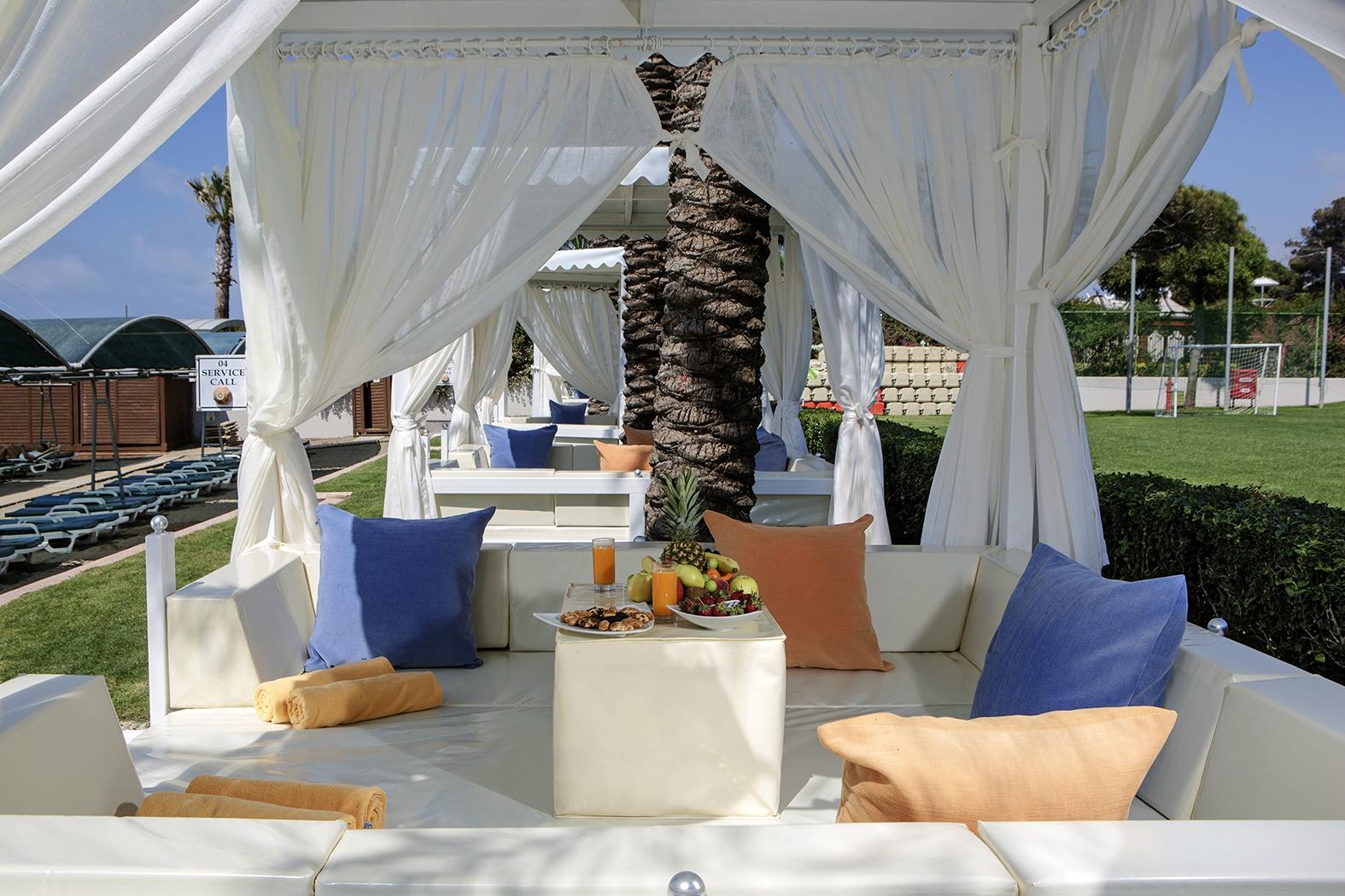 cheap resort hotels in Turkey to Spend holiday with family