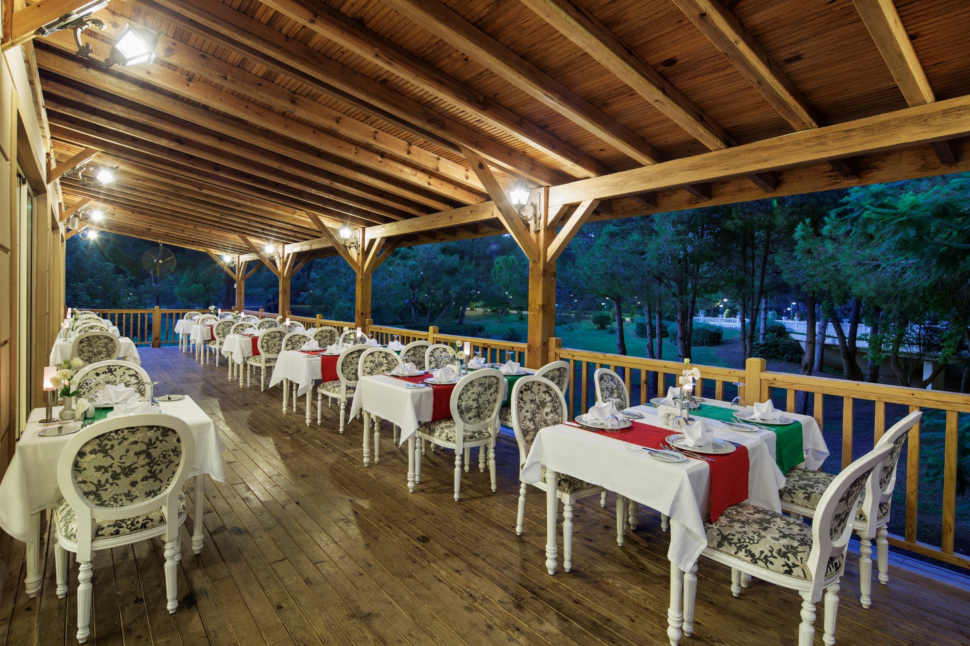 cheap resort hotels to Spend holiday with family