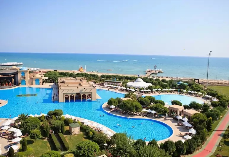 cheap resort hotels in Turkey to Spend holiday with family