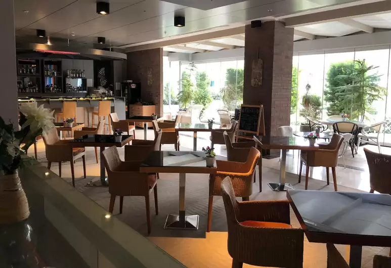 cheap resort hotels to Spend holiday with family