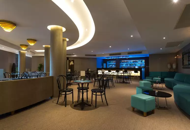 cheap resort hotels to Spend holiday with family