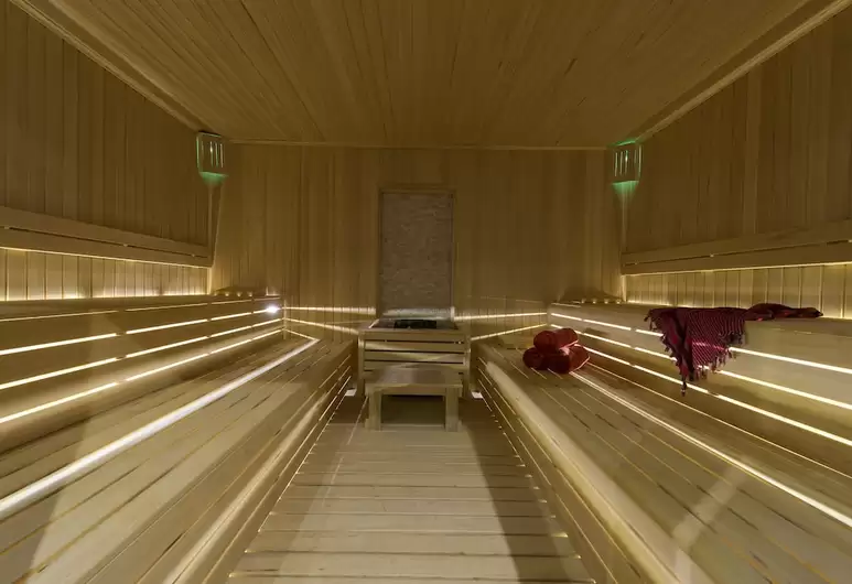 cheap resort hotels to Spend holiday with family