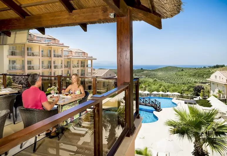 cheap resort hotels to Spend holiday with family