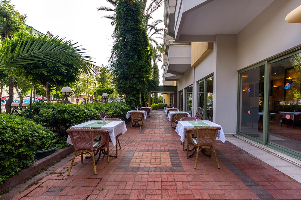 cheap resort hotels to Spend holiday with family