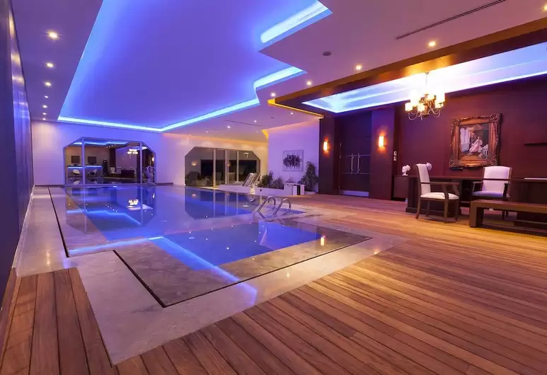 cheap resort hotels to Spend holiday with family