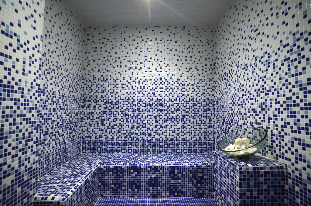 cheap resort hotels to Spend holiday with family