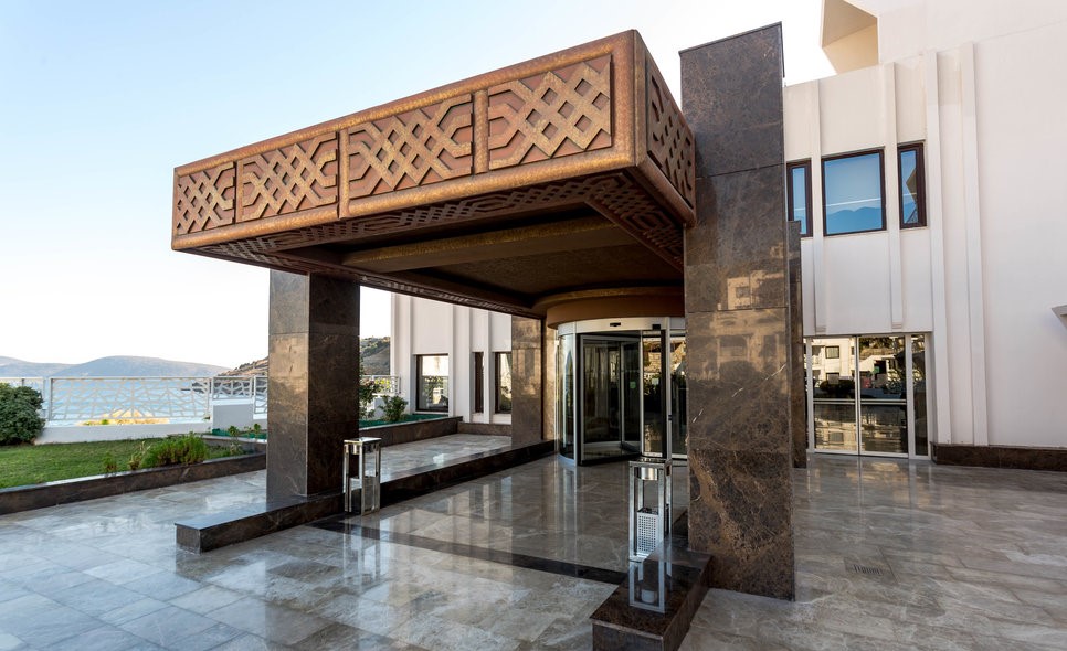 Azka Hotel Bodrum Entrance