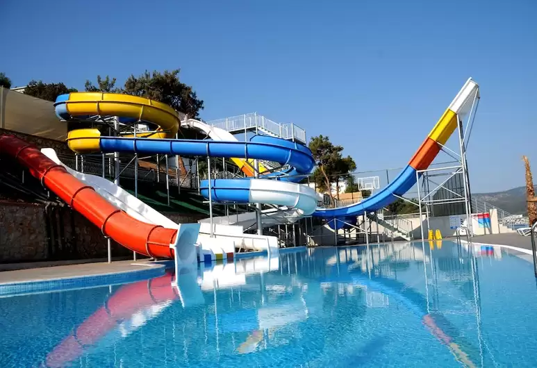 cheap resort hotels to Spend holiday with family